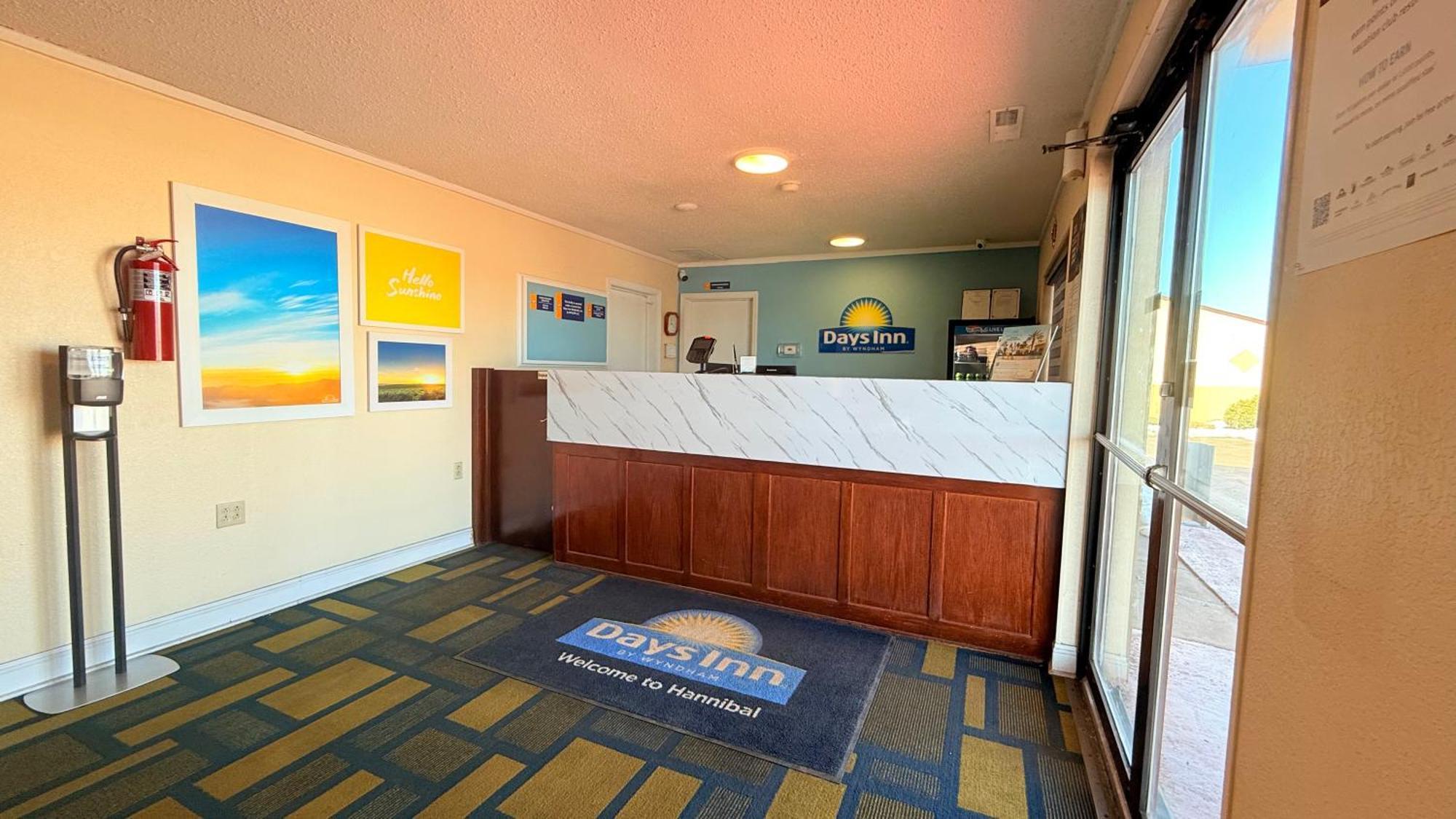 Days Inn By Wyndham הניבאל מראה חיצוני תמונה
